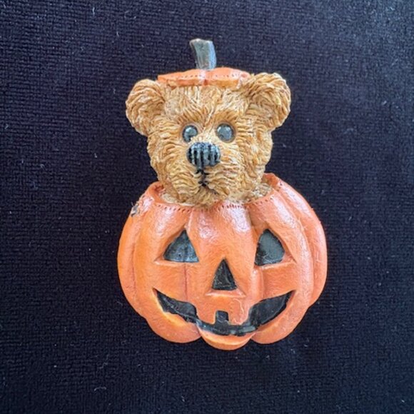 Vintage Boyds Bears Halloween Bear w/Jack-O-Lantern Pin - Picture 1 of 2